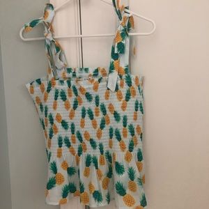 J crew women’s  pineapple top 🍍
